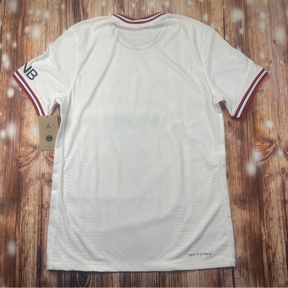 NWT Air Jordan Paris Saint-Germain Player Edition 2021 Season Sports Medium - Picture 2 of 14